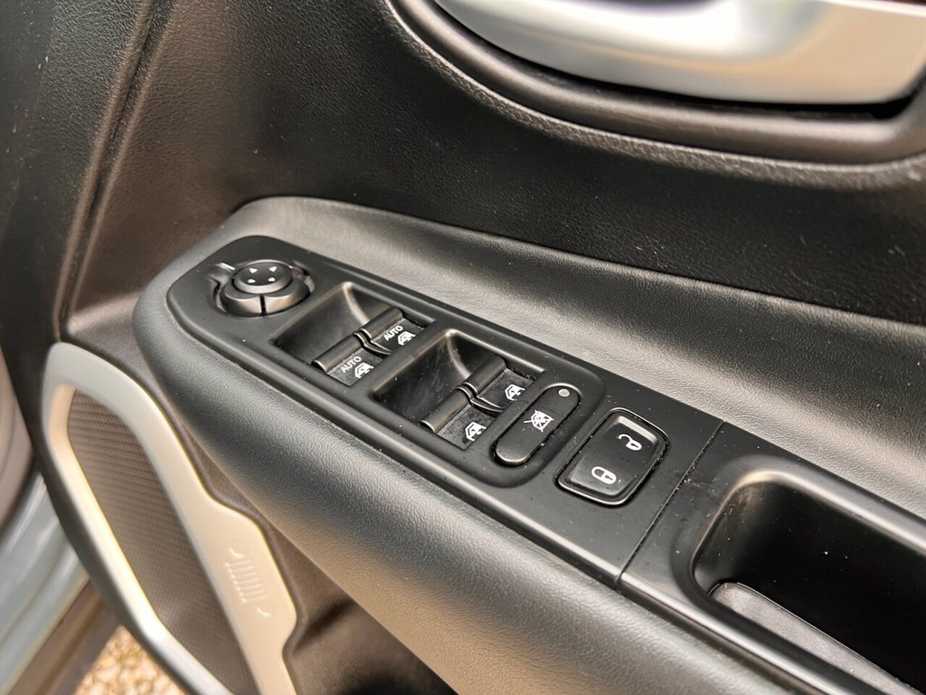 Used Jeep Renegade 2018 for sale - 76482297: Photo 22