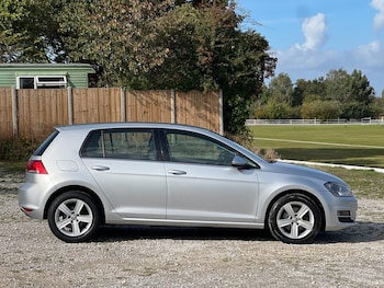Used Volkswagen Golf 2015 for sale - 75999019: Photo