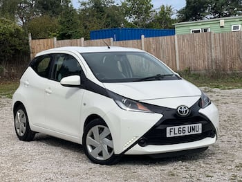 Used Toyota AYGO 2017 for sale - 79631621: Photo