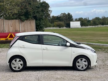 Used Toyota AYGO 2017 for sale - 79631621: Photo
