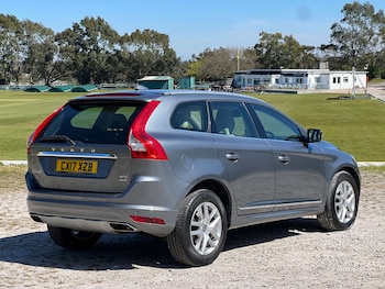 Used Volvo XC60 2017 for sale - 78581483: Photo