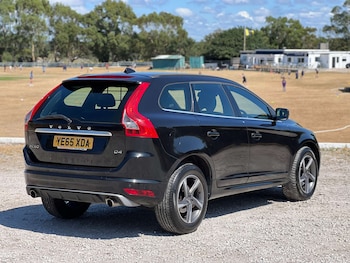 Used Volvo XC60 2015 for sale - 79369911: Photo
