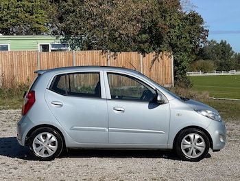 Used Hyundai i10 2012 for sale - 76038819: Photo