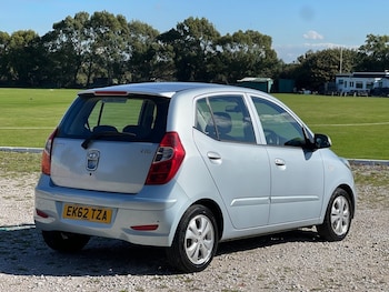 Used Hyundai i10 2012 for sale - 76038819: Photo