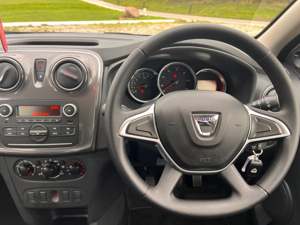 Used Dacia Sandero Stepway 2020 for sale - 76304104: Photo 20