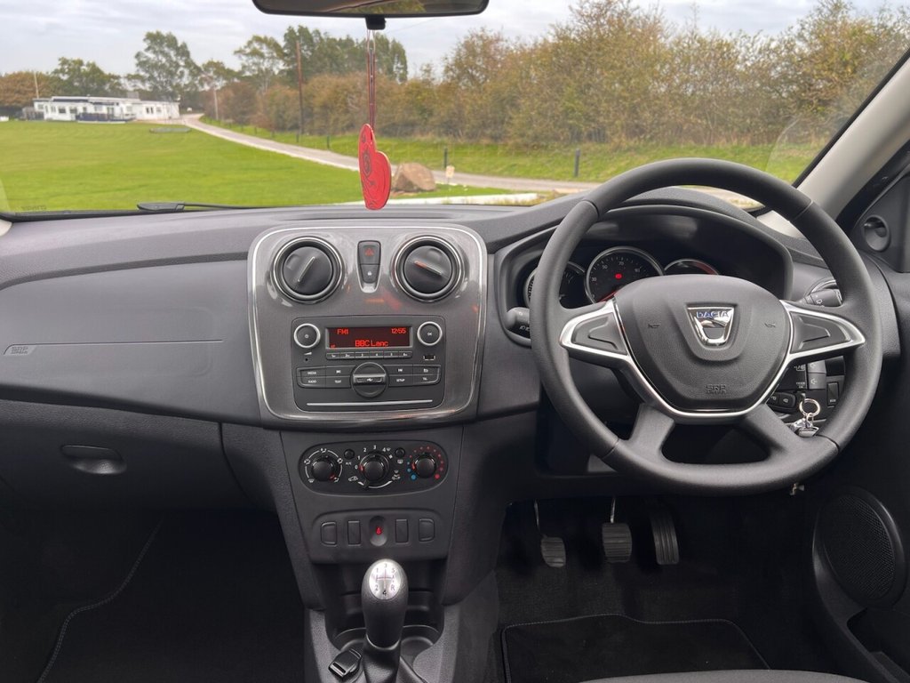 Used Dacia Sandero Stepway 2020 for sale - 76304104: Photo 21