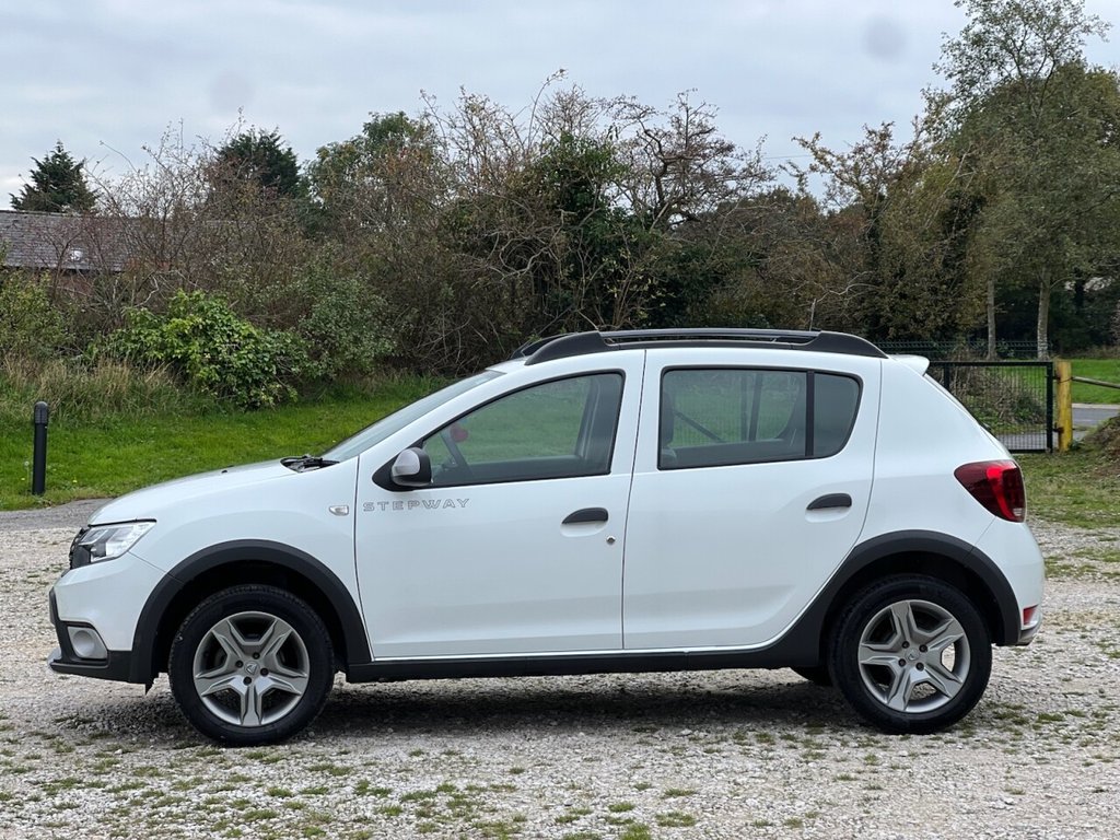 Used Dacia Sandero Stepway 2020 for sale - 76304104: Photo 7