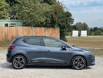 Used Renault Clio 2018 for sale - 75548522: Photo
