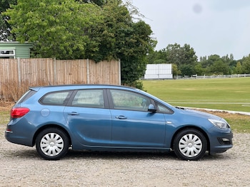 Used Vauxhall Astra 2013 for sale - 79507032: Photo