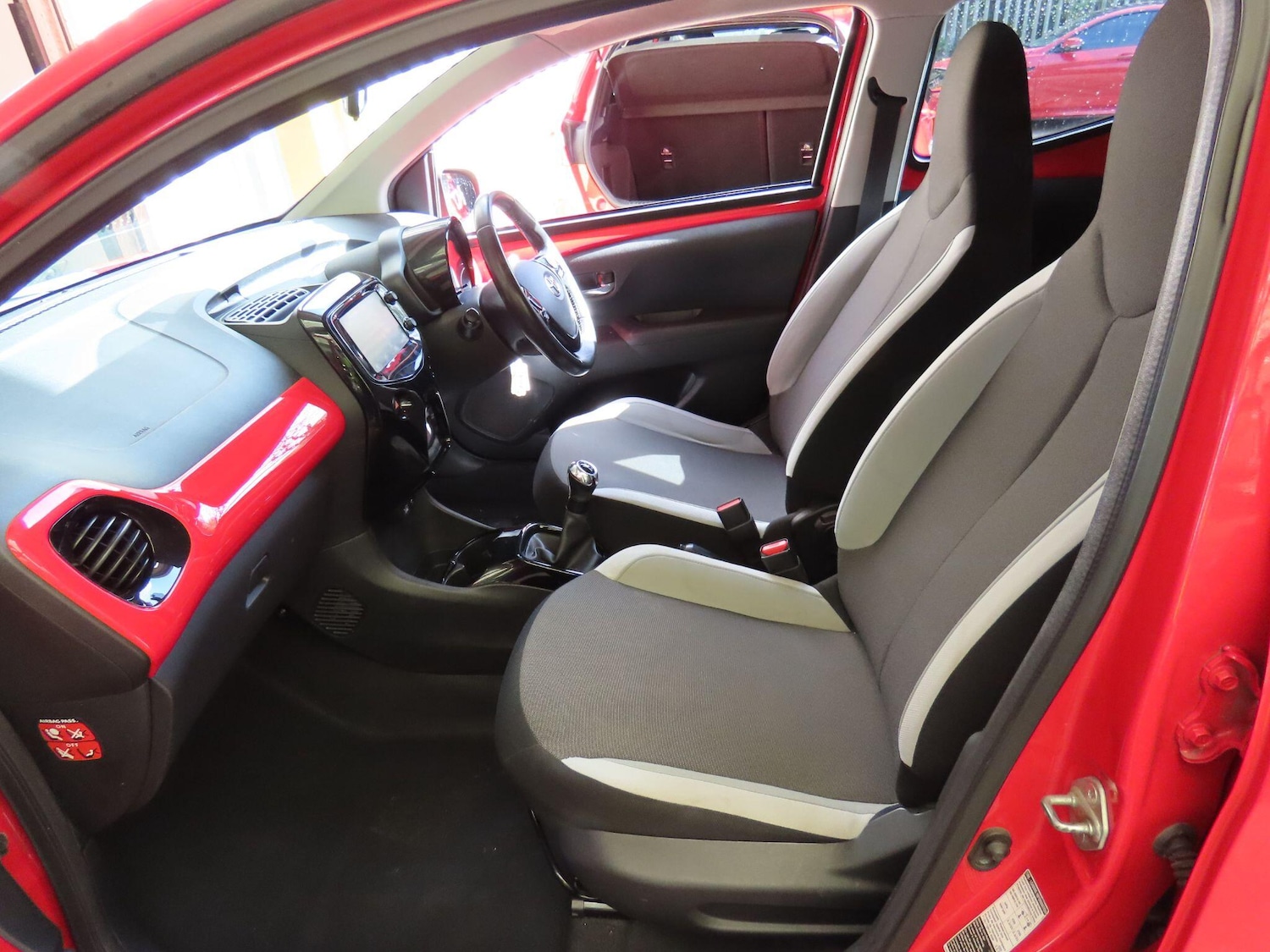 Used Toyota AYGO for sale - 78184966: Photo 9