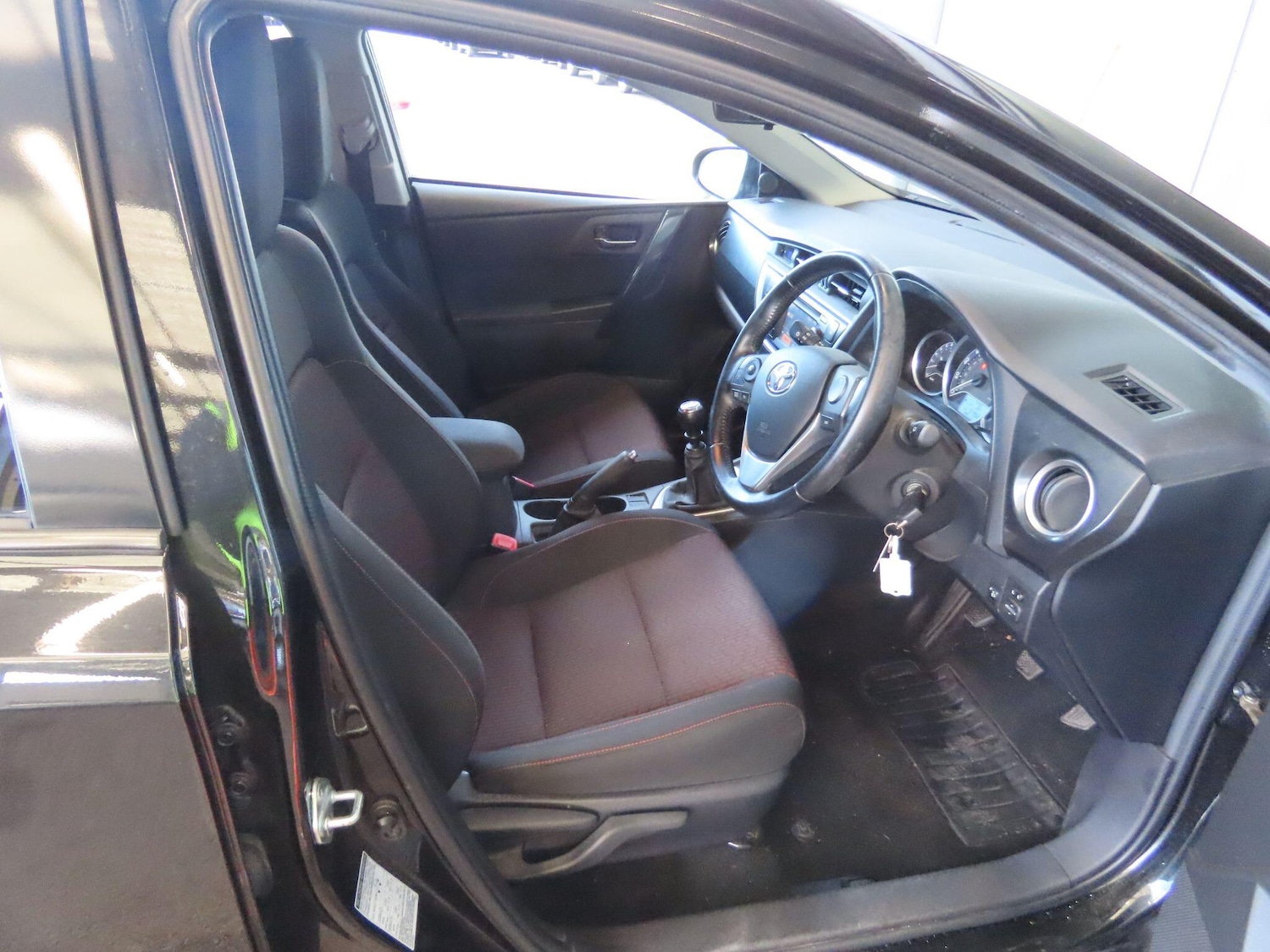 Used Toyota Auris 2014 for sale - 77377211: Photo 9