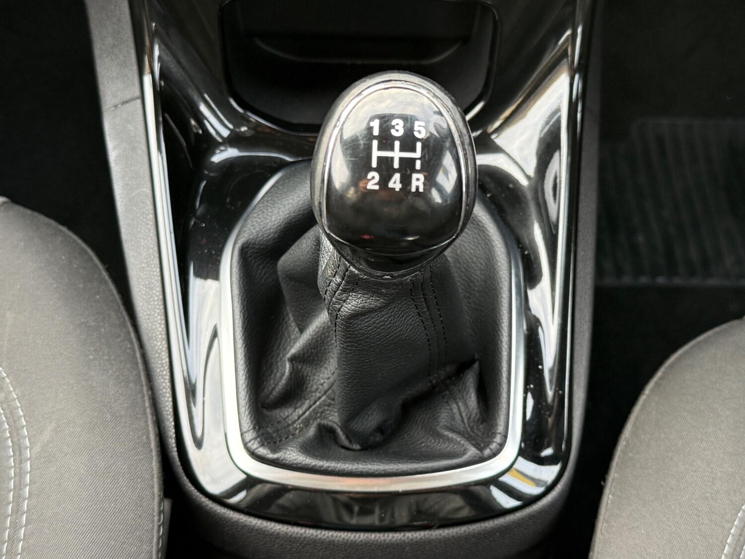 Used Ford Fiesta 2015 for sale - 77395702: Photo 26