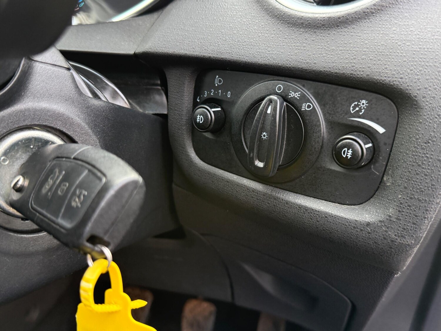 Used Ford Fiesta 2015 for sale - 77395702: Photo 36