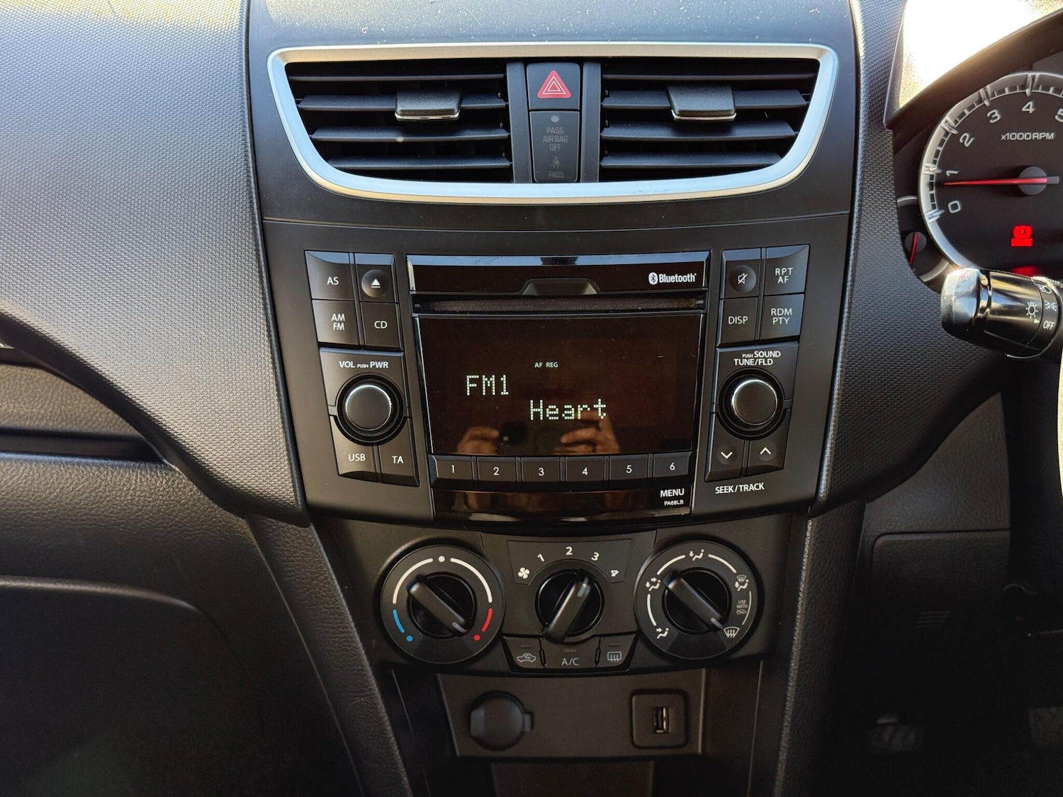 Used Suzuki Swift 2014 for sale - 76521549: Photo 21