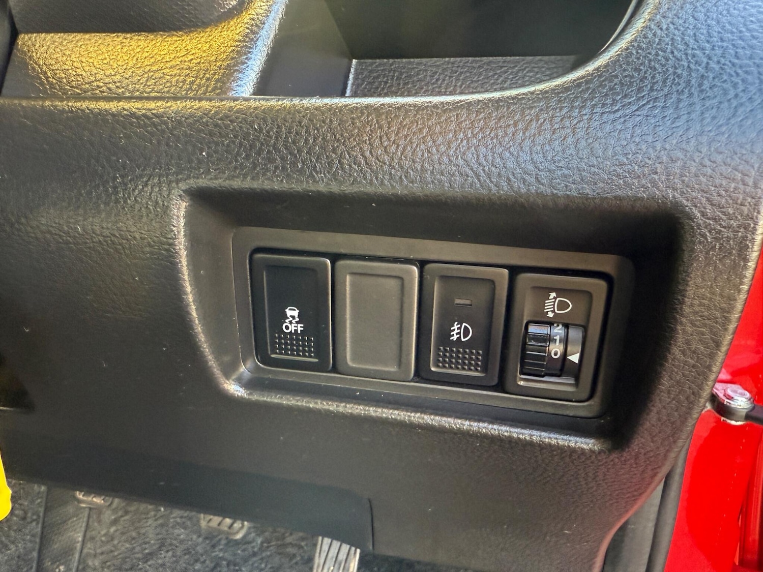 Used Suzuki Swift 2014 for sale - 76521549: Photo 33