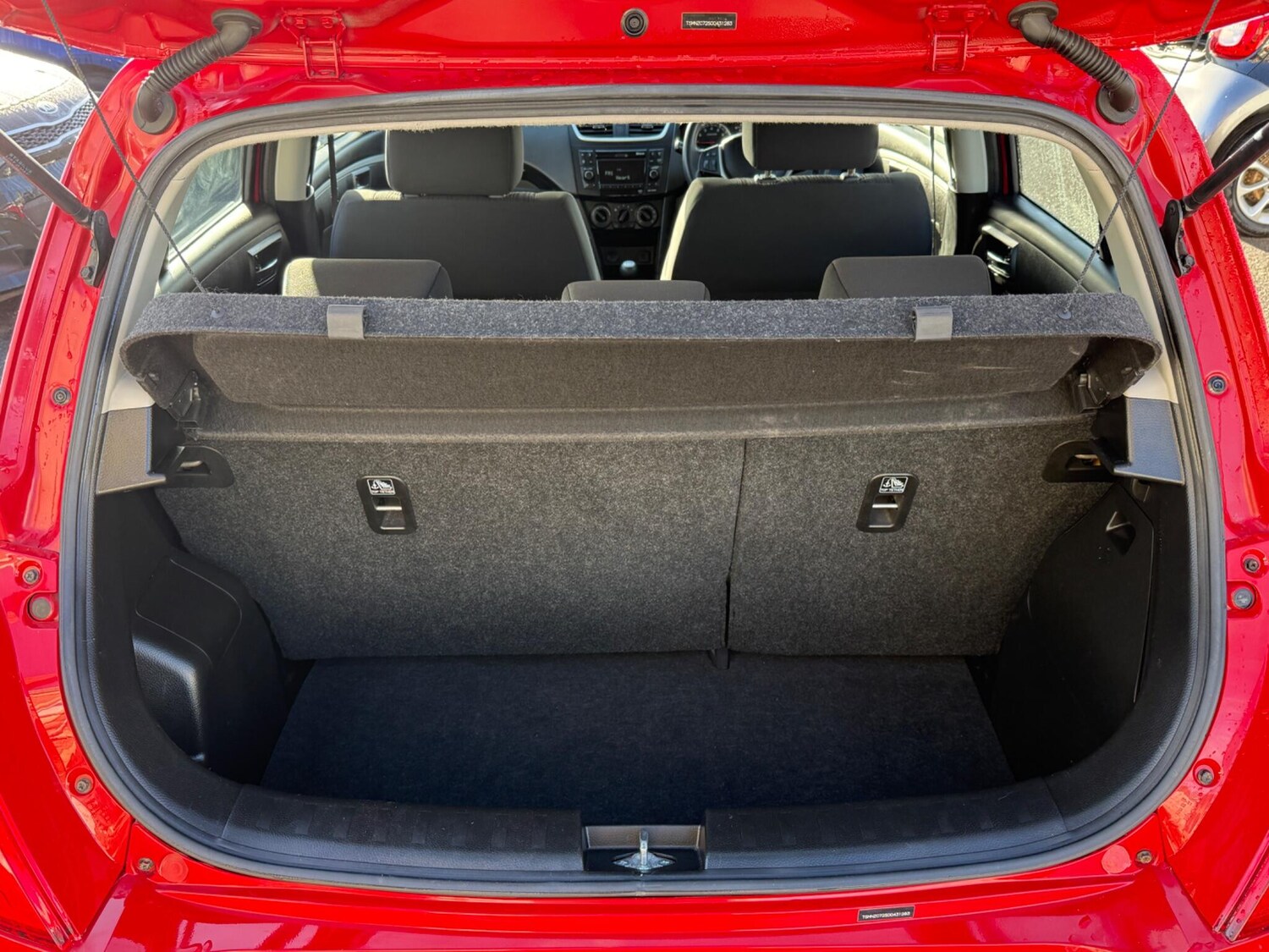 Used Suzuki Swift 2014 for sale - 76521549: Photo 35