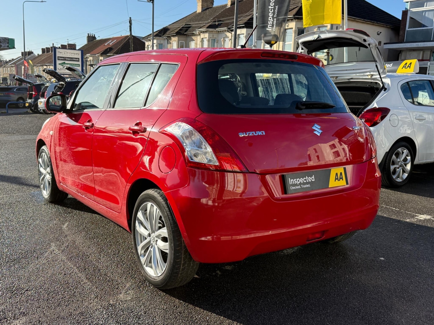 Used Suzuki Swift 2014 for sale - 76521549: Photo 8