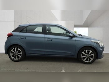 Used Hyundai i20 2015 for sale - 79062858: Photo