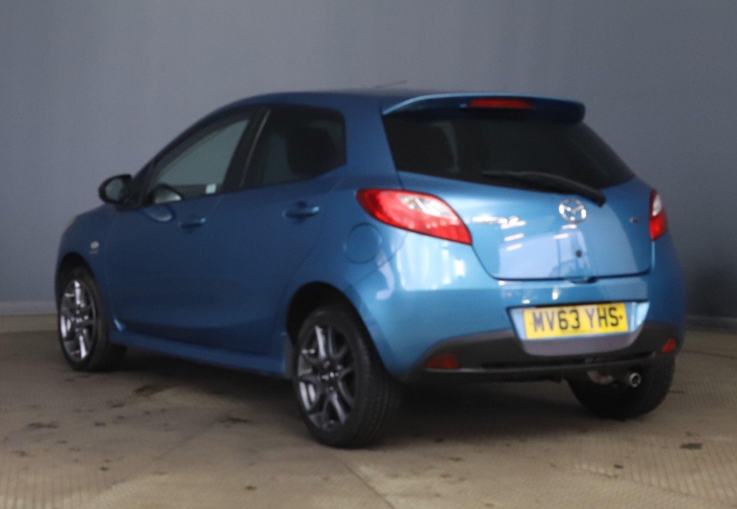 Used Mazda Mazda2 2013 for sale - 77376459: Photo 5