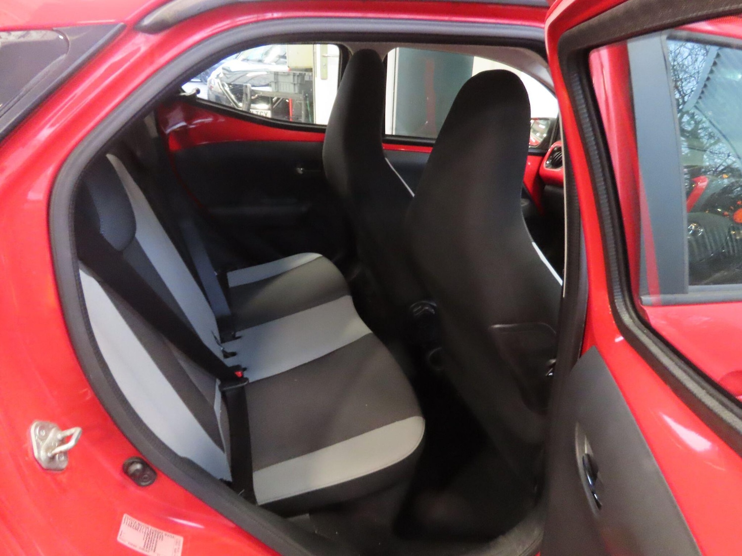 Used Toyota AYGO 2017 for sale - 76991509: Photo 12