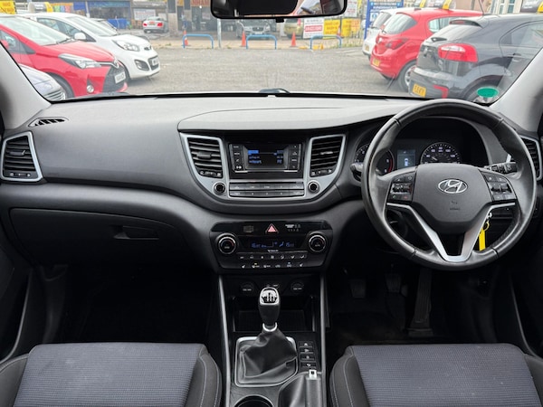 Used Hyundai TUCSON 2015 for sale - 76094733: Photo 2