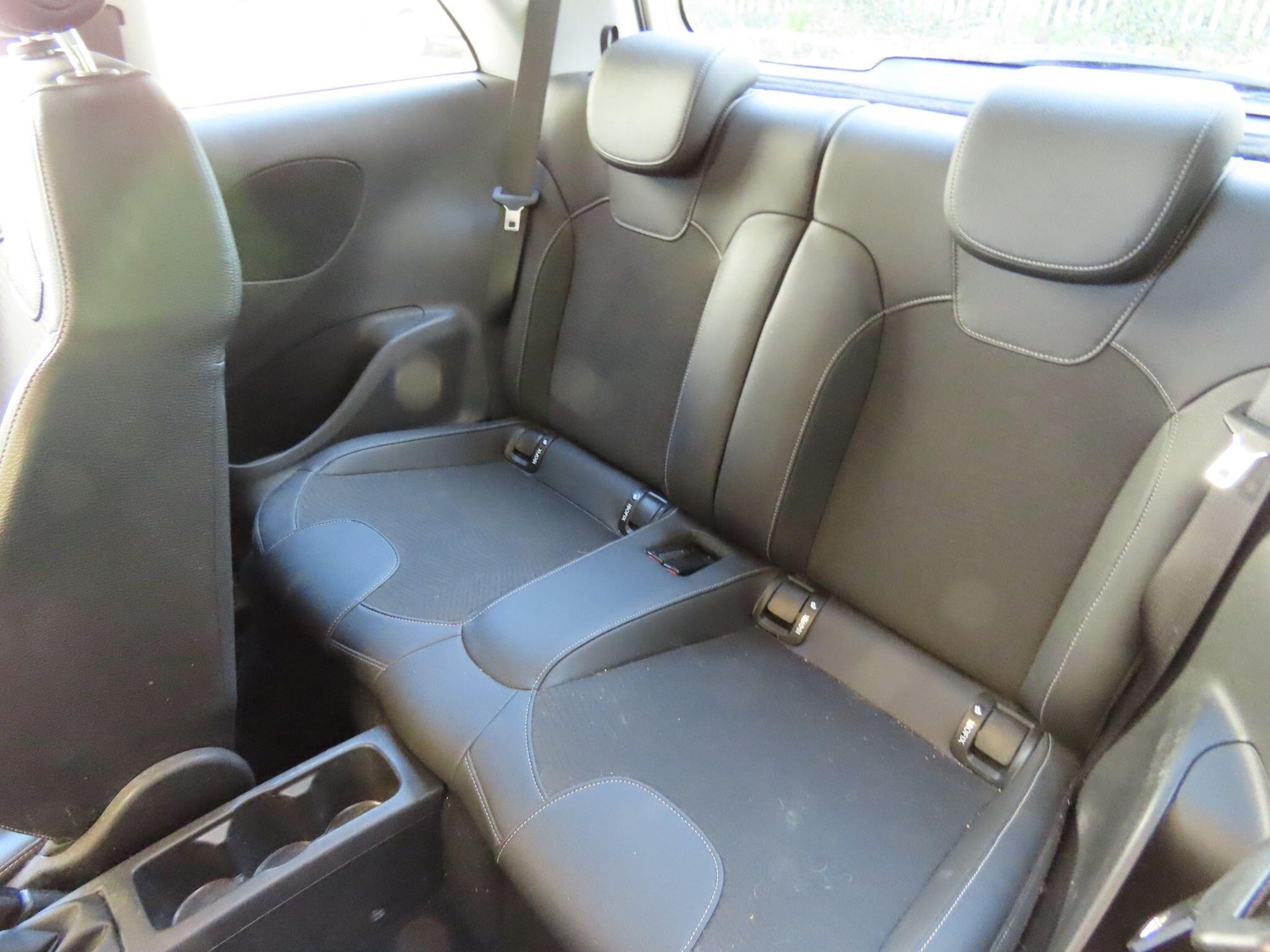 Used Vauxhall ADAM 2015 for sale - 78184276: Photo 13