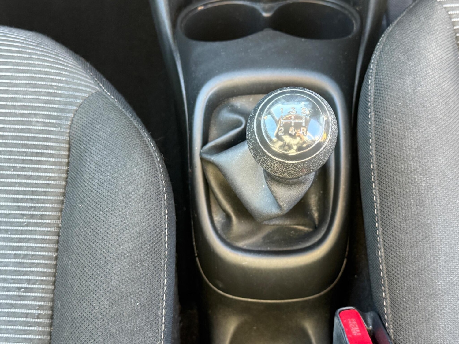 Used Peugeot 108 2014 for sale - 76425535: Photo 22