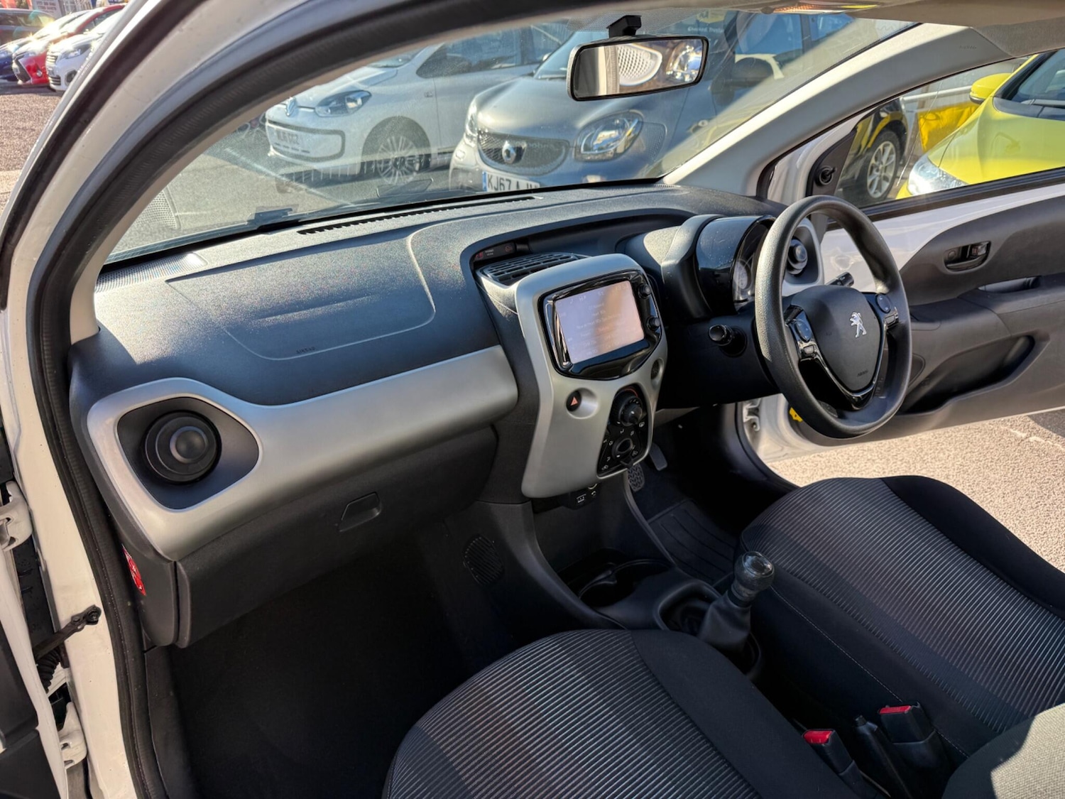 Used Peugeot 108 2014 for sale - 76425535: Photo 29