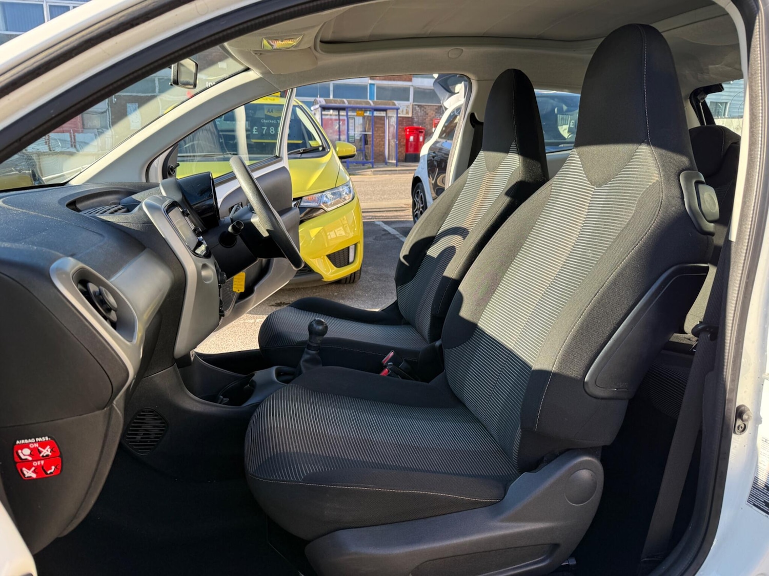 Used Peugeot 108 2014 for sale - 76425535: Photo 30