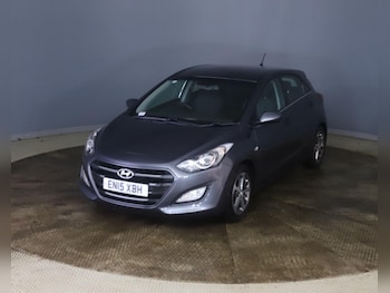Used Hyundai i30 2015 for sale - 77510201: Photo