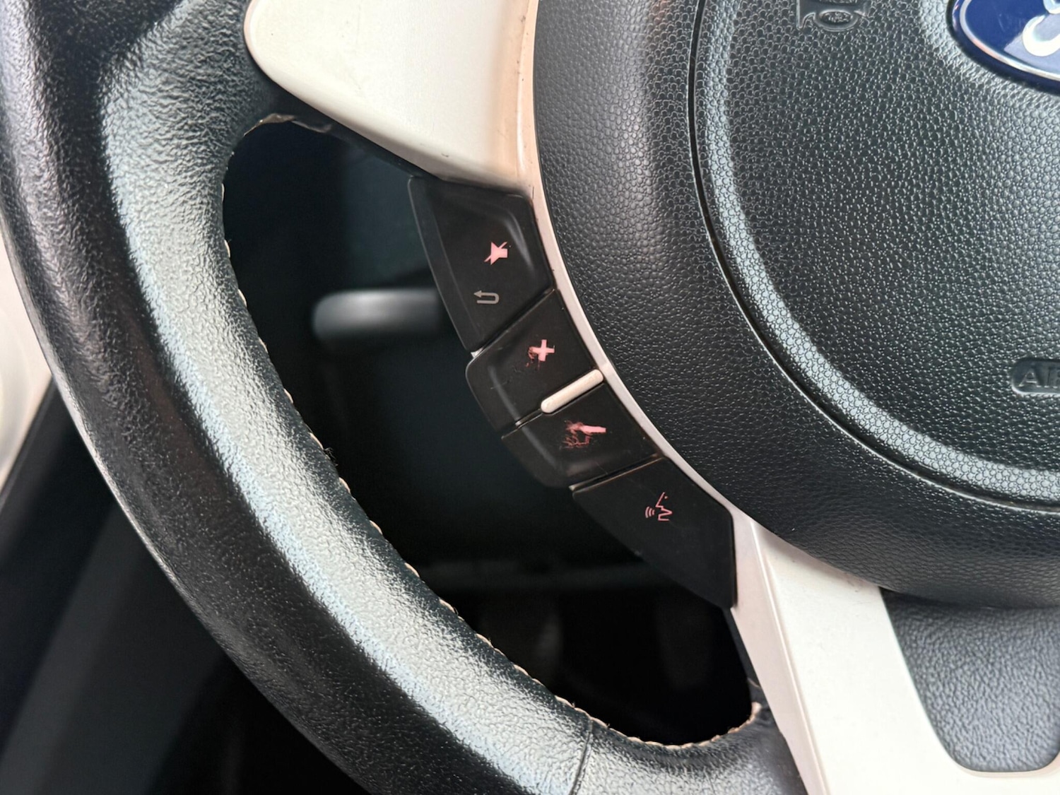 Used Ford Ka 2016 for sale - 76990844: Photo 28