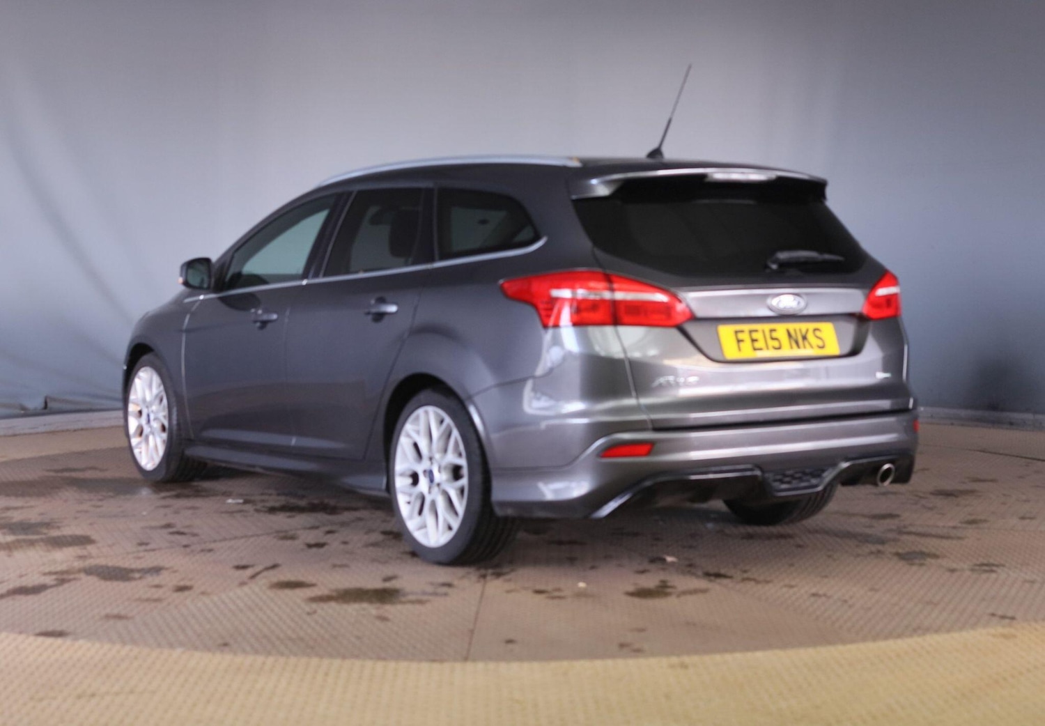 Used Ford Focus 2015 for sale - 76360104: Photo 4