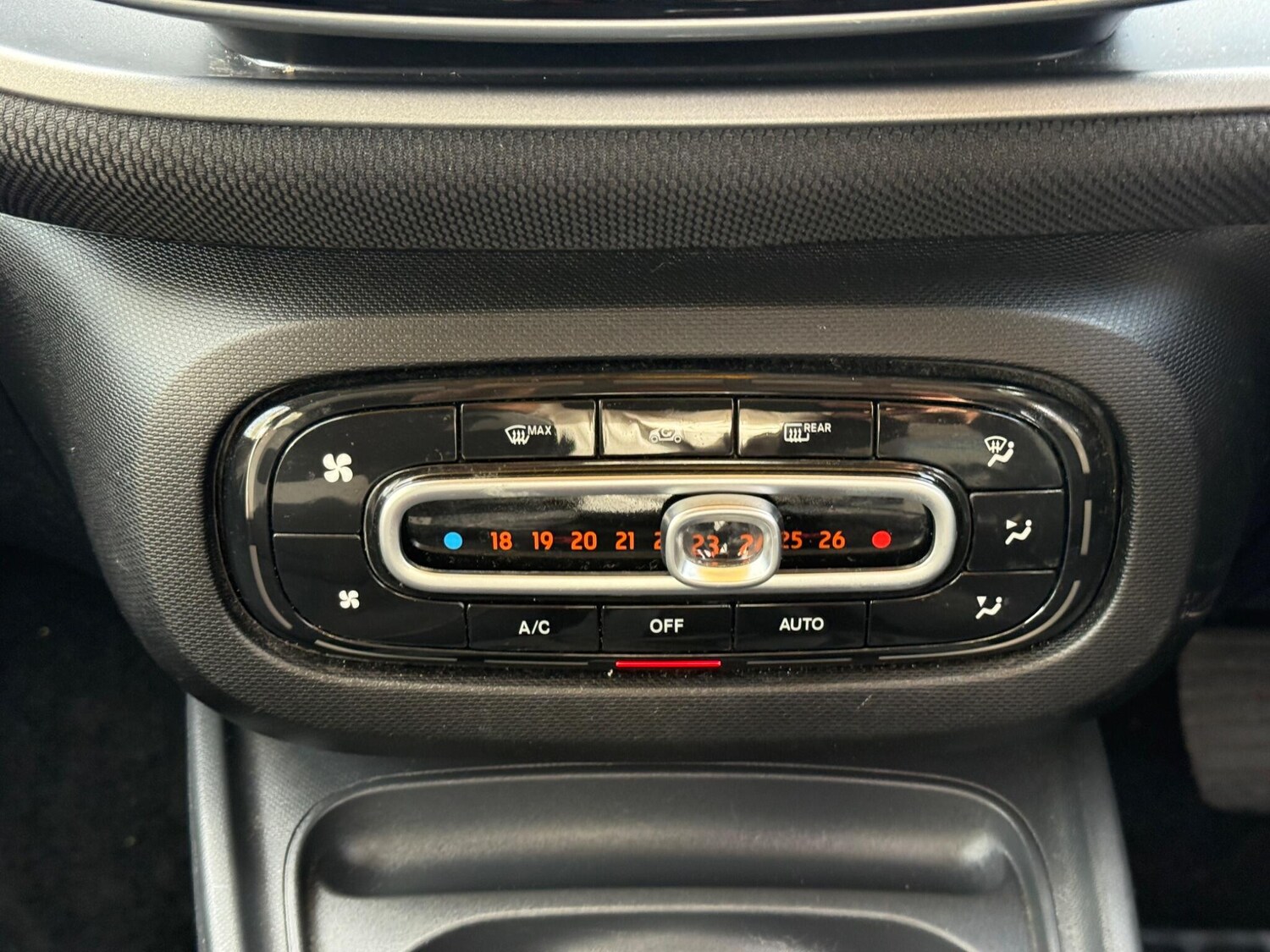 Used smart forfour 2018 for sale - 76349456: Photo 21