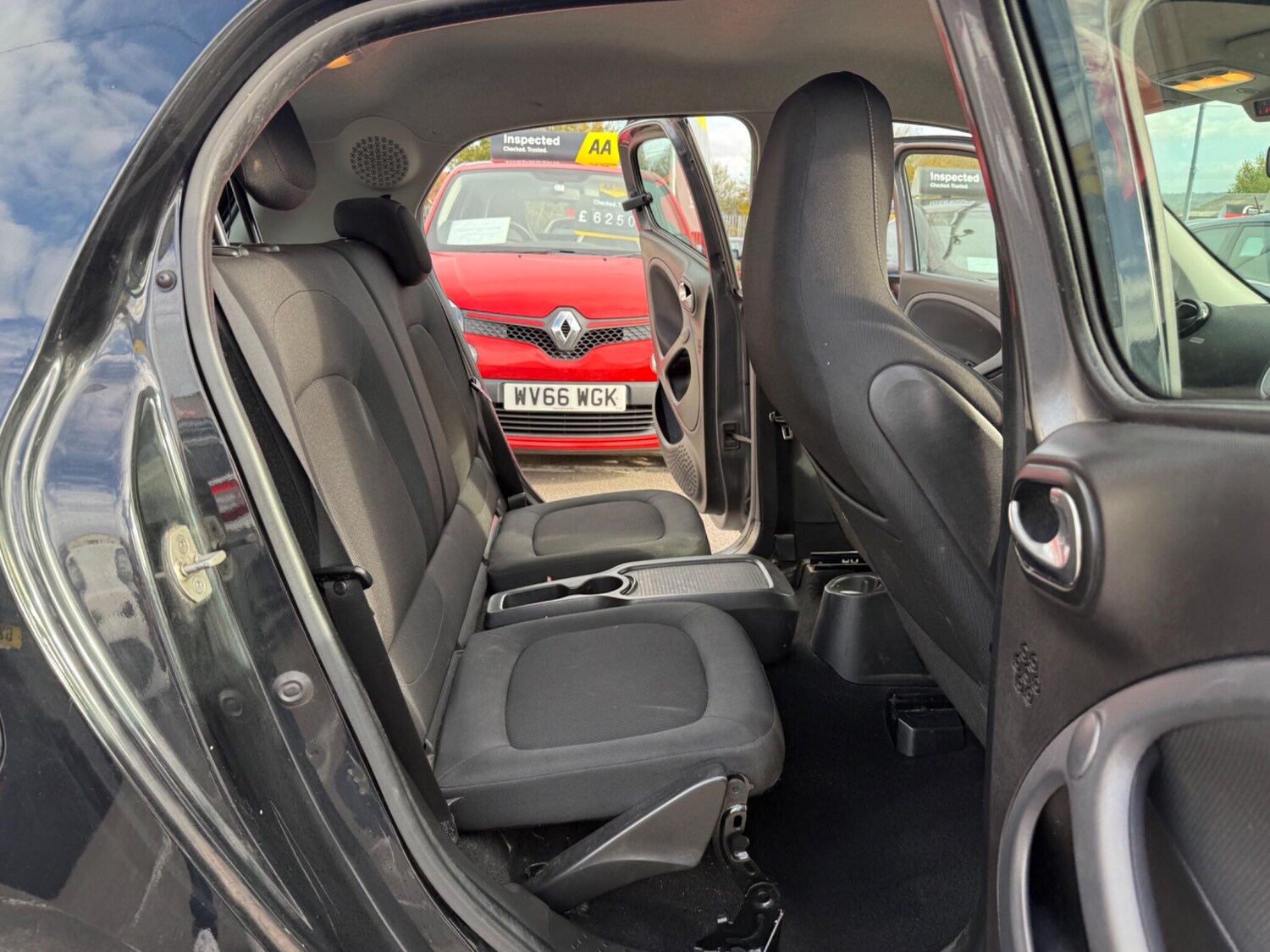 Used smart forfour 2018 for sale - 76349456: Photo 30
