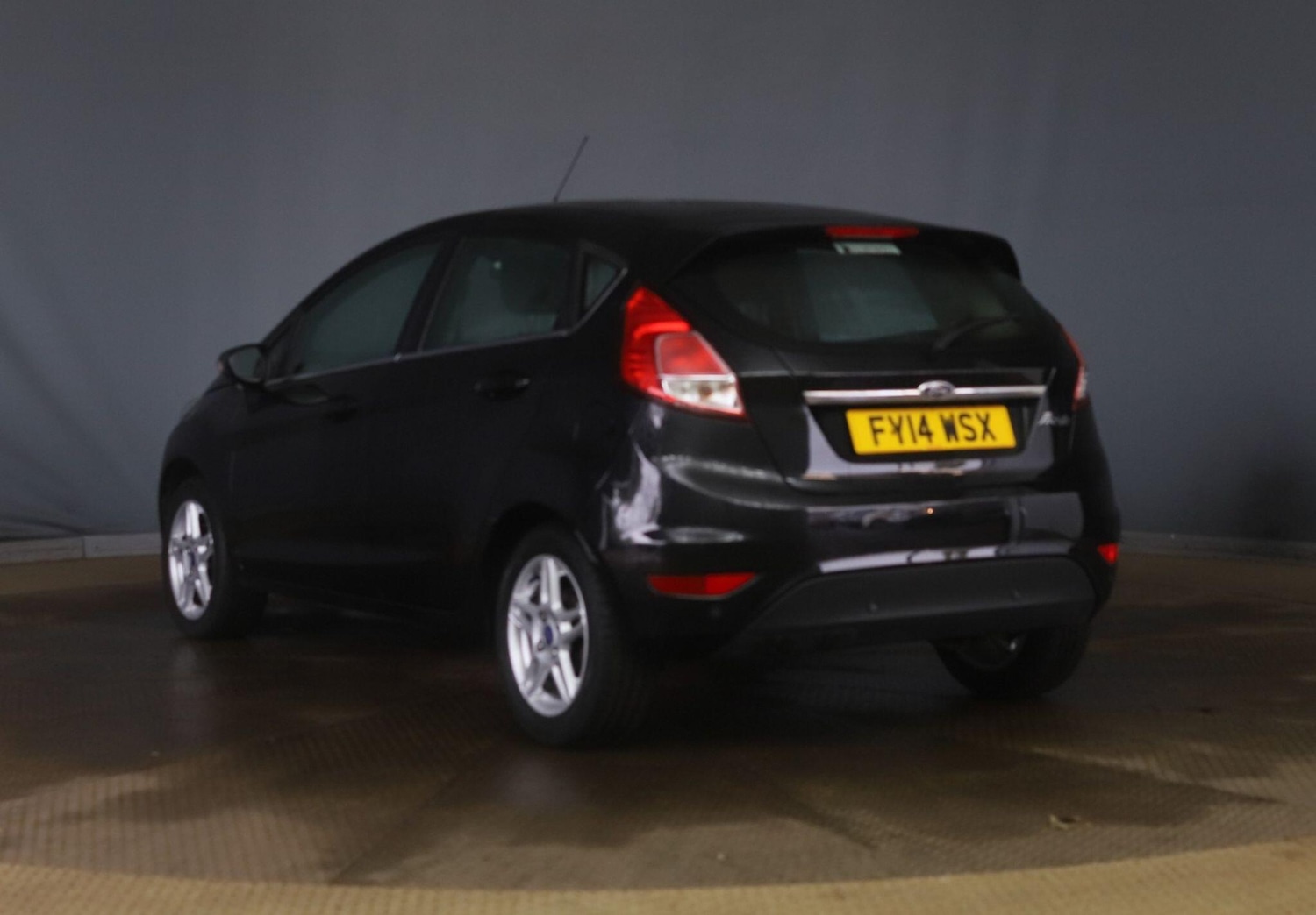 Used Ford Fiesta 2014 for sale - 76361066: Photo 4