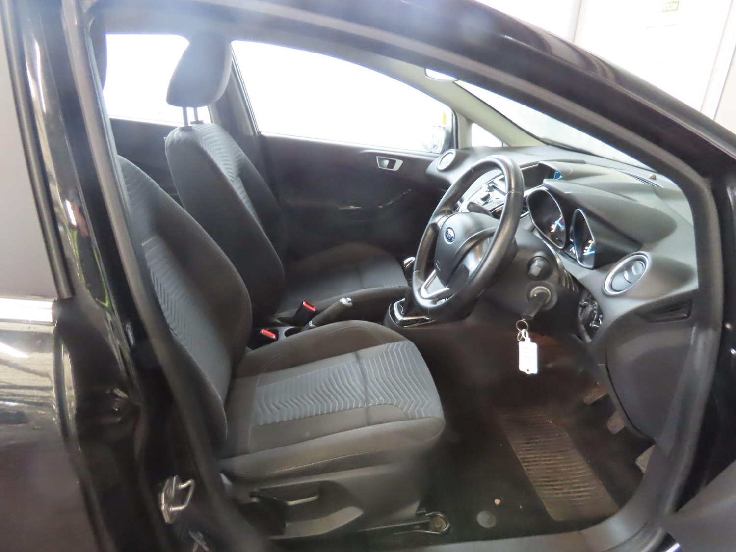 Used Ford Fiesta 2014 for sale - 76361066: Photo 8