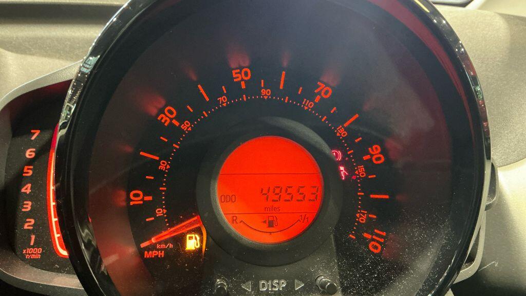 Used Peugeot 108 2015 for sale - 76398572: Photo 11