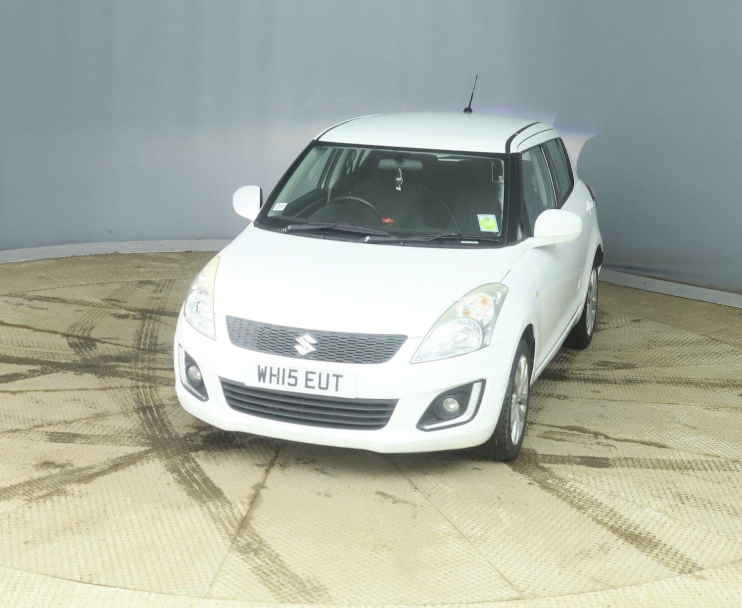 Used Suzuki Swift 2015 for sale - 77523506: Photo 4