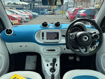 Used smart fortwo 2015 for sale - 76001420: Photo
