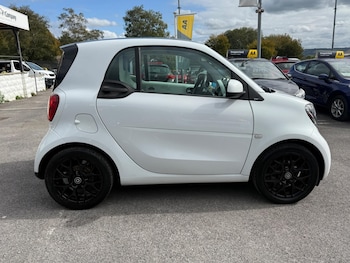 Used smart fortwo 2015 for sale - 76001420: Photo