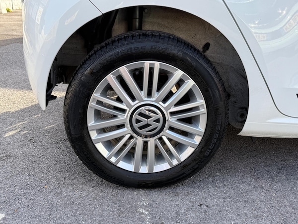 Used Volkswagen up! 2016 for sale - 76138135: Photo 15