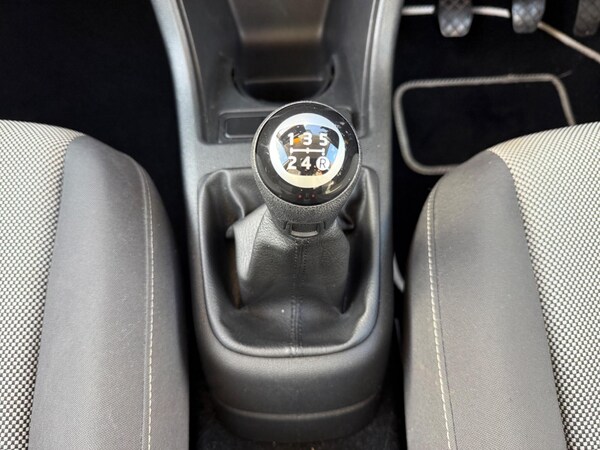 Used Volkswagen up! 2016 for sale - 76138135: Photo 21