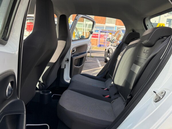 Used Volkswagen up! 2016 for sale - 76138135: Photo 27