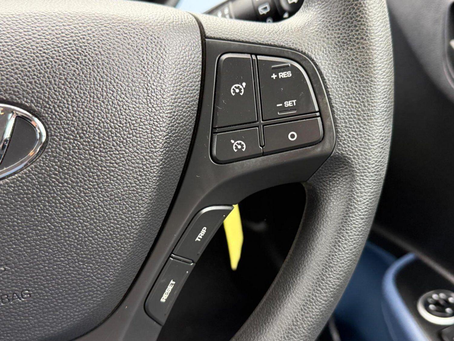 Used Hyundai i10 2014 for sale - 76108669: Photo 26