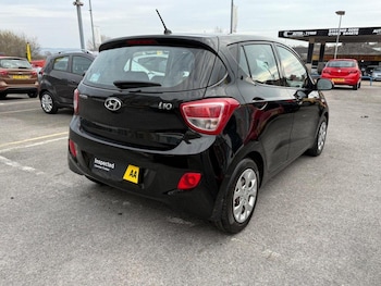 Used Hyundai i10 2014 for sale - 76108669: Photo 4