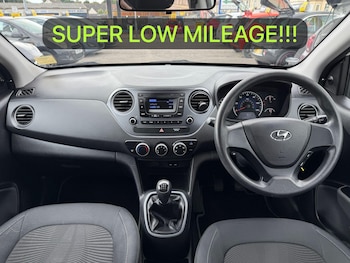 Used Hyundai i10 2019 for sale - 75544063: Photo
