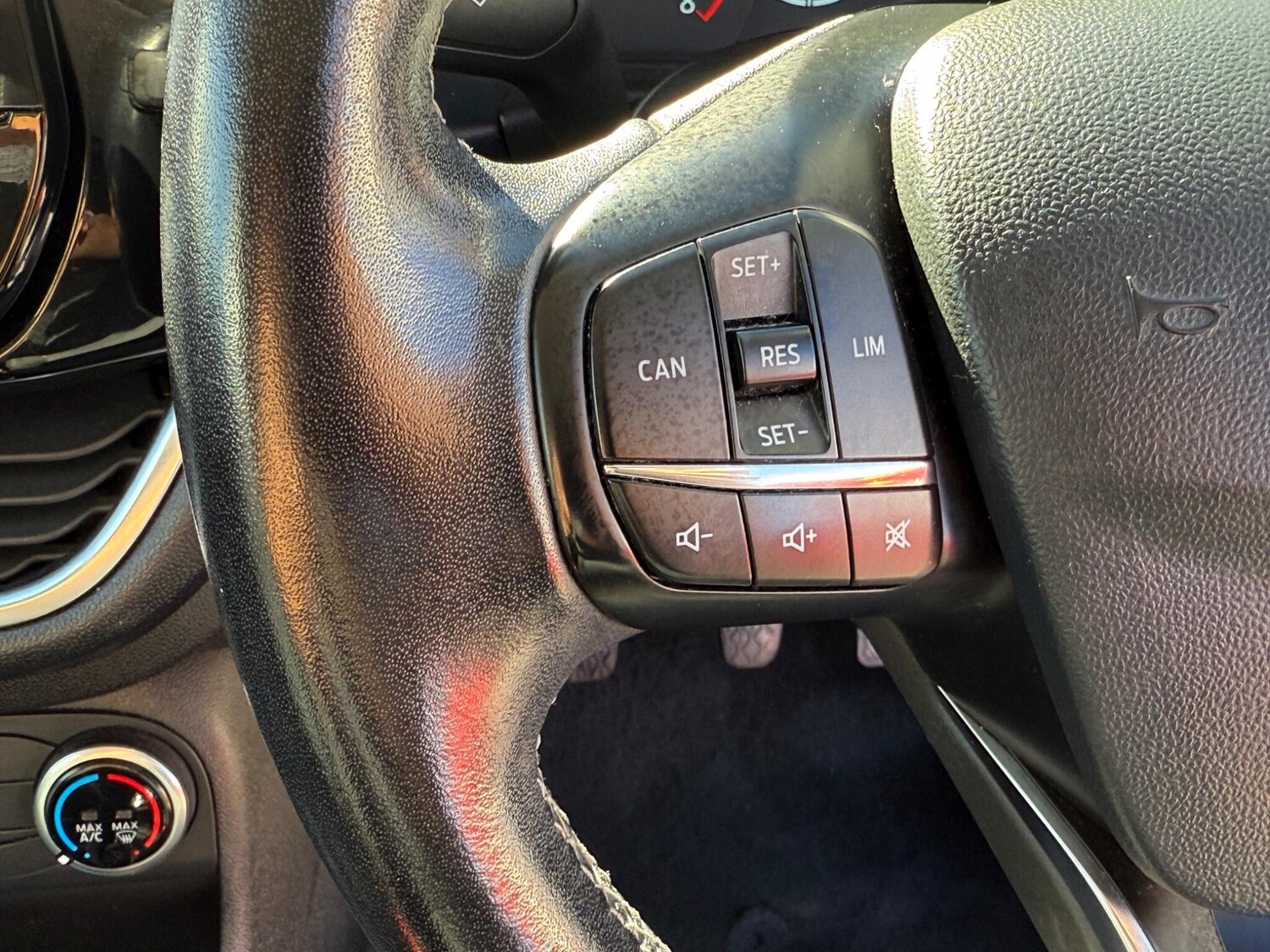 Used Ford Fiesta 2017 for sale - 75520091: Photo 29