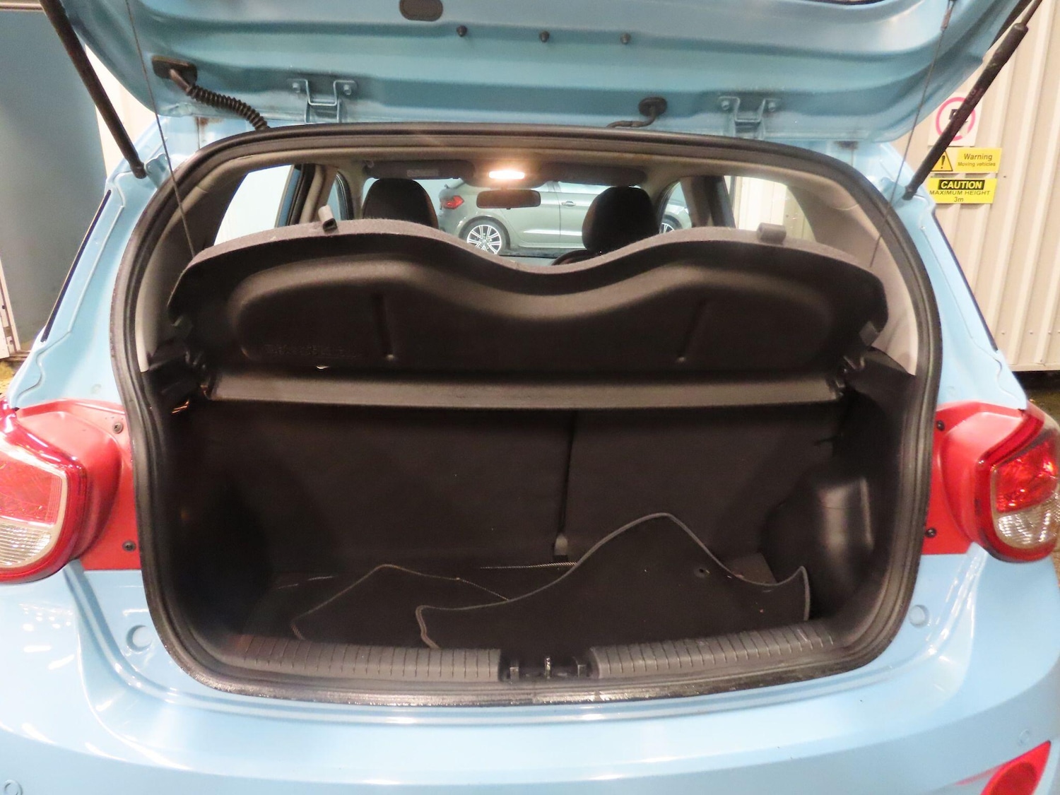 Used Hyundai i10 2014 for sale - 76927018: Photo 14