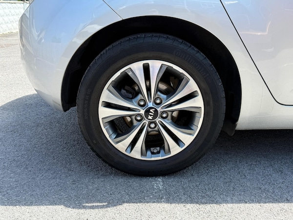 Used Kia Venga 2015 for sale - 75363030: Photo 13