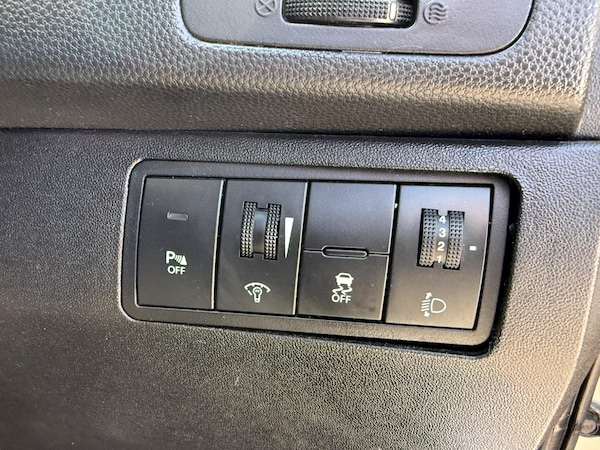 Used Kia Venga 2015 for sale - 75363030: Photo 31